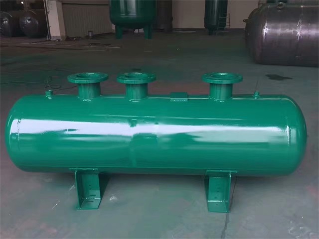 盘龙盘龙盘龙蒸汽分气缸